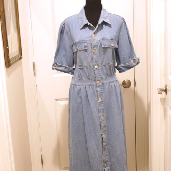 Short Sleeved Light Color Denim Midi Dress - Picture 1 of 2